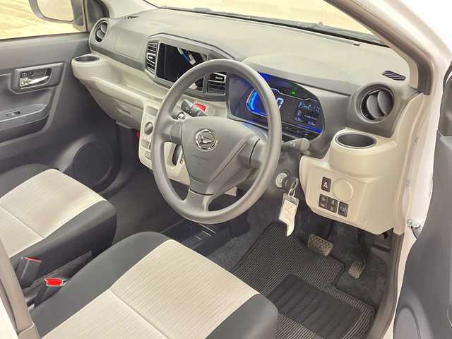 ダイハツ ミラ イース X SAⅢ 道央・札幌 2025(令7)年 0.1万km シャイニングホワイトパール /オーディオレス//バックカメラ取付有//４WD//スマートアシスト車//衝突軽減ブレーキ//オートライト//オートハイビーム//コーナーセンサー//横滑り防止装置//アイドリングストップ//パワーウィンドウ