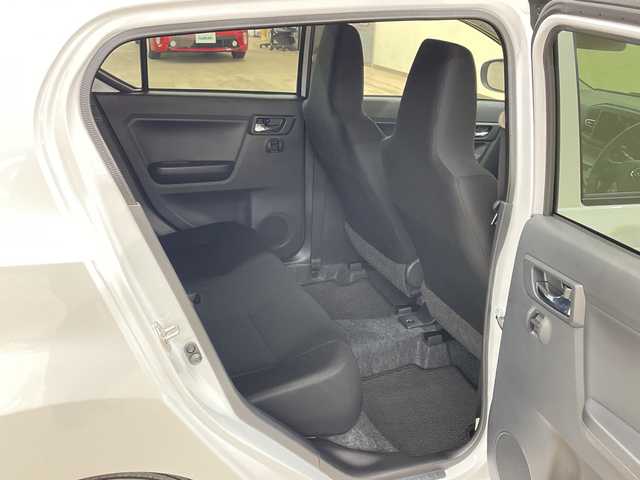 ダイハツ ミラ イース X SAⅢ 道央・札幌 2025(令7)年 0.1万km シャイニングホワイトパール /オーディオレス//バックカメラ取付有//４WD//スマートアシスト車//衝突軽減ブレーキ//オートライト//オートハイビーム//コーナーセンサー//横滑り防止装置//アイドリングストップ//パワーウィンドウ