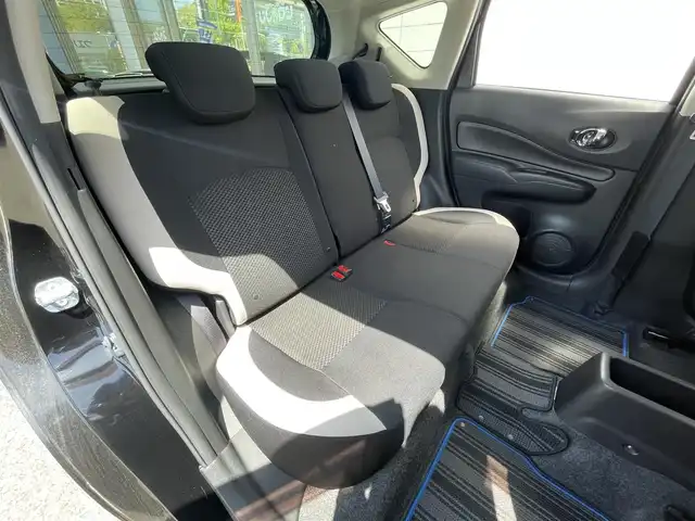 日産 ノート e－パワー X 兵庫県 2017(平29)年 8.4万km スーパーブラック (株)IDOMが運営する【じしゃロン神戸名谷店】の自社ローン専用車両になりますこちらは現金またはオートローンご利用時の価格です。自社ローンご希望の方は別途その旨お申付け下さい/社外ナビ/(CD/DVD/Bluetooth/フルセグ)/衝突被害軽減システム/バックカメラ/レーンキープアシスト/スマートキー/ETC/ドライブレコーダー/純正フロアマット/取扱説明書