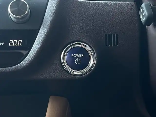 レクサス ＲＸ 450h 山梨県 2016(平28)年 2.9万km ソニッククォーツ ワンオーナー/TRDエアロ/・フロントスポイラー/サイドスカート/・スポーツマフラー＆リヤディフューザー/本革シート/前席シートヒーター/ベンチレーション/ムーンルーフ/三眼LEDヘッドランプ/ルーフレール/純正12.3インチナビ/・プレミアムサウンドシステム（12スピーカ）/・フルセグTV/Bluetoothオーディオ/DVD/後席モニター×2（TVM-PW900）/ヘッドアップディスプレイ/ステアリングヒーター/純正アルミホイール20インチ/ビルトインETC2.0/純正フロアマット/保証書/取扱説明書/スペアキー+カードキー