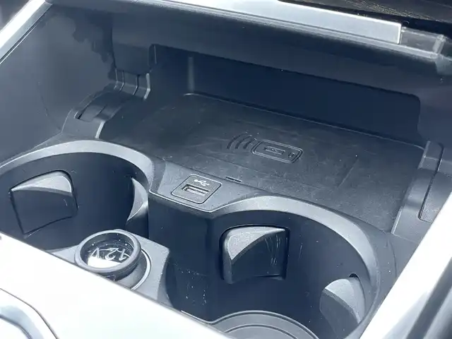 ＢＭＷ ３２０ｉ Mスポーツ 静岡県 2019(令1)年 1.5万km ミネラルホワイト OPカラー　ミネラルホワイト/インテリジェントセーフティ/衝突軽減ブレーキACC/車線逸脱警告BSM/IDriveナビBluetooth/バックカメラ/Hilineパッケージ/ブラックレザーシート /シートヒーター /前席パワーシート運転席メモリー機能/コンフォートパッケージ/コンフォートアクセス/パワートランクリッド/アンビエントライト /置くだけ充電/LEDヘッドライト/前後ドライブレコーダー/DSRCETC