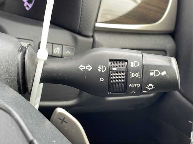 レクサス ＧＳ 250 Iパッケージ 新潟県 2012(平24)年 6.7万km 黒 純正HDDナビ/（BT／AM/ FM／DVD）/バックカメラ/サンルーフ/黒革シート/クルーズコントロール/パワーシート（運転席＋助手席）/シートヒーター（運転席＋助手席）/エアシート（運転席＋助手席）/シートメモリー/ステアリングスイッチ/パドルシフト/LEDヘッドライト/フォグランプ/オートライト/ETC２．０/保証書/取り扱い説明書/スペアキー