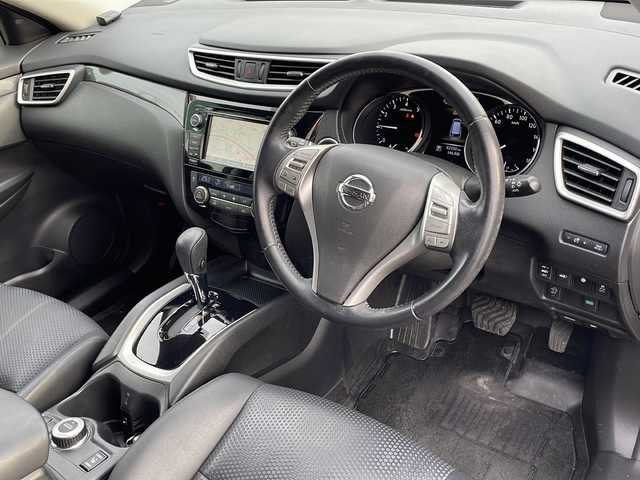 日産 エクストレイル 20Xt エマージェンシーブレーキ 青森県 2016(平28)年 8.3万km ダイヤモンドブラック 4WD/純正コネクトSDナビ・フルセグTV/CD・DVD・Bluetooth・USB/アラウンドビューモニター/前席シートヒーター/パワーバックドア/インテリジェントパーキングアシスト/エマージェンシーブレーキ/クルーズコントロール/レーンキープアシスト/ブラインドスポットワーニング/ビルトインETC/LEDヘッドライト/フォグランプ/シルバールーフレール/純正17インチアルミ/インテリキー/プッシュスタート