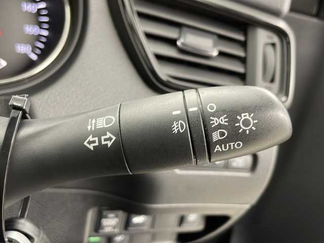 日産 エクストレイル 20X 千葉県 2017(平29)年 6万km ダイヤモンドブラック プロパイロット/デジタルインナーミラー/エマージェンシーブレーキ/・踏み間違い防止アシスト/・車線逸脱警報/・進入禁止標識検知/・前後コーナーセンサー/純正7インチメモリーナビ/フルセグTV/Bluetoothオーディオ接続/アラウンドビューカメラ/カプロンシート/LEDヘッドライト/LEDフォグランプ/パワーバックドア/スマートキー