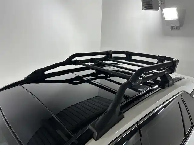 トヨタ ＲＡＶ４ G Zパッケージ 佐賀県 2019(令1)年 5.5万km ホワイトパールクリスタルシャイン 純正9インチナビ/フルセグTV/CD/DVD/Bluetooth/サンルーフ/バックカメラ　/デジタルインナールームミラー/衝突被害軽減システム/レーダークルーズコントロール/レーンアシスト/ロードサインアシスト/クリアランスソナー/オートライト/オートマチックハイビーム/ダウンヒルアシストコントロール/電子パーキング/オートブレーキホールド/前方ドライブレコーダー/ステアリングヒーター/ビルトインETC2.0/ルーフキャリア/パワーバックドア/LEDヘッドライト/フォグライト/運転席パワーシート/運転席・助手席シートヒーター/運転席メモリーシート/合皮シート/ISOFIX対応シート