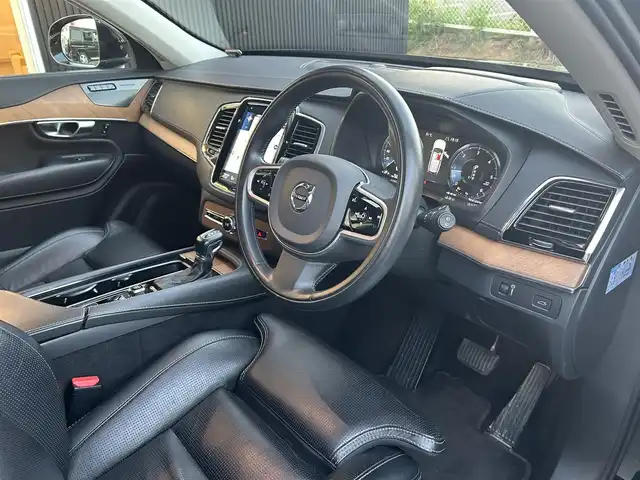 ボルボ ＸＣ９０ D5 AWD インスクリプション 福岡県 2019(令1)年 5.6万km オニキスブラックP インテリＳ/ＡＣＣ/黒革シート/エアシート/シートヒーター/純正ナビ/・Ａｐｐｌｅｃａｒｐｌａｙ・ａｎｄｒｏｉｄａｕｔｏ・BT　/全方位カメラ/パワーバックドア/ＬＥＤライト/オートハイビーム/純正２０インチＡＷ/ＥＴＣ