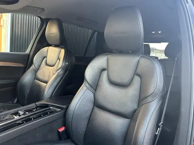 ボルボ ＸＣ９０ D5 AWD インスクリプション 福岡県 2019(令1)年 5.6万km オニキスブラックP インテリＳ/ＡＣＣ/黒革シート/エアシート/シートヒーター/純正ナビ/・Ａｐｐｌｅｃａｒｐｌａｙ・ａｎｄｒｏｉｄａｕｔｏ・BT　/全方位カメラ/パワーバックドア/ＬＥＤライト/オートハイビーム/純正２０インチＡＷ/ＥＴＣ