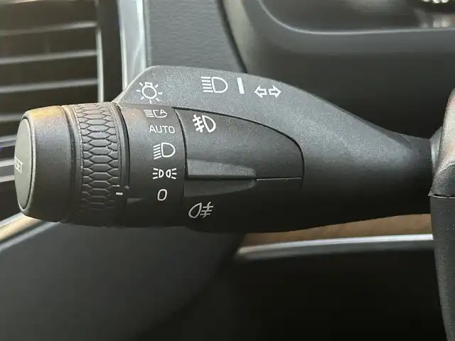 ボルボ ＸＣ９０ D5 AWD インスクリプション 福岡県 2019(令1)年 5.6万km オニキスブラックP インテリＳ/ＡＣＣ/黒革シート/エアシート/シートヒーター/純正ナビ/・Ａｐｐｌｅｃａｒｐｌａｙ・ａｎｄｒｏｉｄａｕｔｏ・BT　/全方位カメラ/パワーバックドア/ＬＥＤライト/オートハイビーム/純正２０インチＡＷ/ＥＴＣ