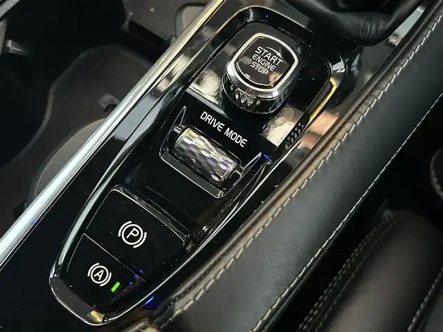 ボルボ ＸＣ９０ D5 AWD インスクリプション 福岡県 2019(令1)年 5.6万km オニキスブラックP インテリＳ/ＡＣＣ/黒革シート/エアシート/シートヒーター/純正ナビ/・Ａｐｐｌｅｃａｒｐｌａｙ・ａｎｄｒｏｉｄａｕｔｏ・BT　/全方位カメラ/パワーバックドア/ＬＥＤライト/オートハイビーム/純正２０インチＡＷ/ＥＴＣ