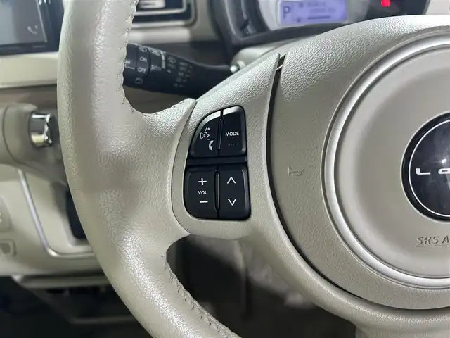 スズキ ラパン X 佐賀県 2022(令4)年 1.6万km コフレピンクパールメタリック/ホワイト2トーンルーフ 衝突軽減ブレーキ/社外7インチディスプレイオーディオ/CD/DVD/AM/FM/Bluetooth/バックカメラ /レーンキープアシスト/前後ドライブレコーダー/ETC/シートヒーター/コーナーセンサー /HIDライト/オートライト/ステアリングスイッチ/スマートキー/スペアキー/フロアマット/純正14インチアルミホイール