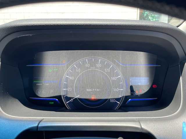 ホンダ オデッセイ ハイブリッド アブソルート ホンダセンシング 静岡県 2019(平31)年 6.9万km プラチナホワイトパール 純正ナビ/地デジTV/純正CD/DVD/Bluetooth/バック/全方位カメラ/フリップダウンリアモニター/両側パワースライドドア/ホンダセンシング/レーダークルーズコントロール/純正17インチAW/2.0ETC/スマートキー/スペアキー