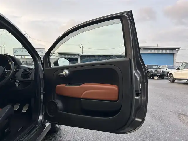 アバルト ５９５ コンペティツィオーネ 滋賀県 2019(平31)年 4.5万km ガンＭ 5MT/Sabeltシート/レッドキャリパー/純正ディスプレイオーディオ/バックカメラ/バックソナー/ETC/ドライブレコーダー/保証書/取説/スペアキー
