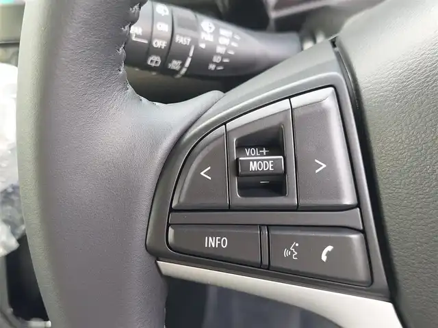 スズキ ハスラー HYBRID X 東京都 2025(令7)年 0.1千km ピュアホワイトP 届出済未使用車/純正ナビ/全方位モニター/フルセグ/シートヒーター/アダプティブクルーズコントロール/LEDヘッドライト/スズキセーフティサポート/レーンキープアシスト/コーナーセンサー/アイドリングストップ/スマートキー/純正15インチAW