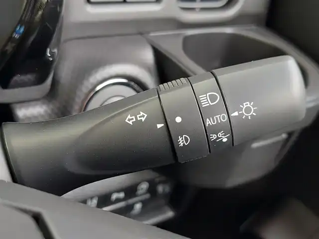 スズキ ハスラー HYBRID X 東京都 2025(令7)年 0.1千km ピュアホワイトP 届出済未使用車/純正ナビ/全方位モニター/フルセグ/シートヒーター/アダプティブクルーズコントロール/LEDヘッドライト/スズキセーフティサポート/レーンキープアシスト/コーナーセンサー/アイドリングストップ/スマートキー/純正15インチAW