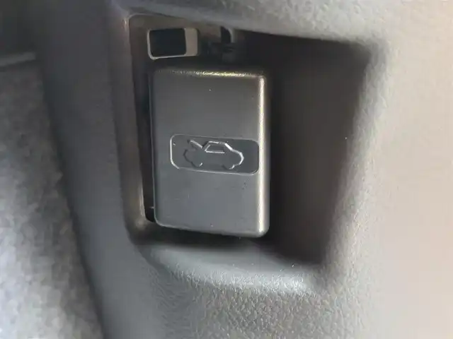 スズキ ハスラー HYBRID X 東京都 2025(令7)年 0.1千km ピュアホワイトP 届出済未使用車/純正ナビ/全方位モニター/フルセグ/シートヒーター/アダプティブクルーズコントロール/LEDヘッドライト/スズキセーフティサポート/レーンキープアシスト/コーナーセンサー/アイドリングストップ/スマートキー/純正15インチAW