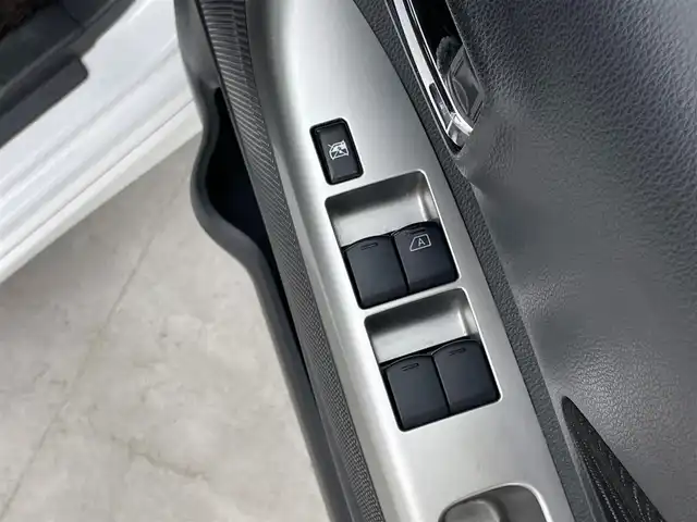 日産 デイズ ルークス ハイウェイスターターボ 群馬県 2014(平26)年 7.5万km ホワイトパール 純正７インチナビ　アラウンドビューモニター　両側パワースライドドア　ＨＩＤオートライト　ベンチシート　社外１４インチアルミホイール　横滑り防止装置　純正フロアマット　スマートキー　プッシュスタート