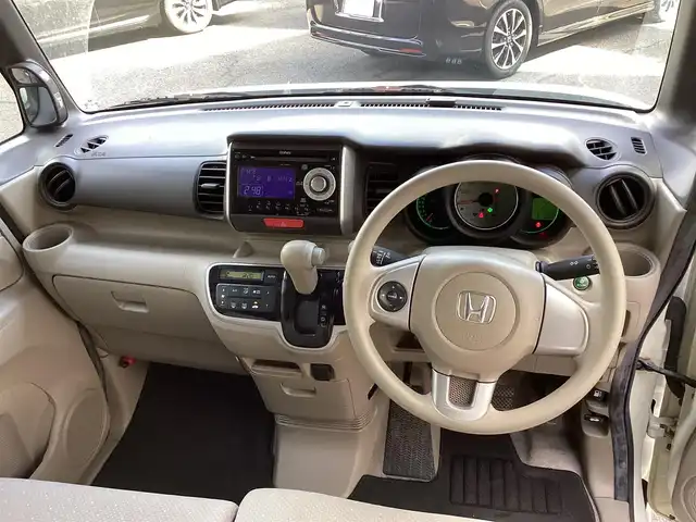 ホンダ Ｎ ＢＯＸ G Lパッケージ 鹿児島県 2013(平25)年 5.3万km プレミアムホワイトパール 純正14インチAW/純正オーディオ/　CD・ラジオ・USB・AUX/スマートキー/チップアップシート/純正フロアーマット/ステアリングスイッチ/新車保証書