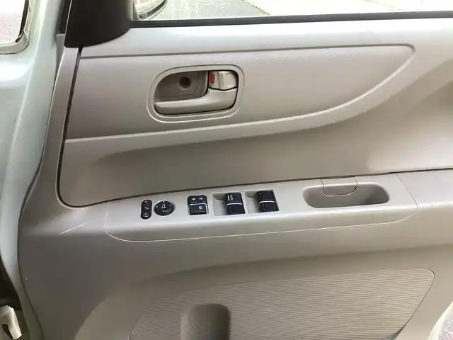 ホンダ Ｎ ＢＯＸ G Lパッケージ 鹿児島県 2013(平25)年 5.3万km プレミアムホワイトパール 純正14インチAW/純正オーディオ/　CD・ラジオ・USB・AUX/スマートキー/チップアップシート/純正フロアーマット/ステアリングスイッチ/新車保証書
