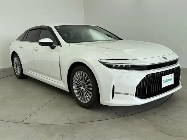 トヨタ クラウン Z 愛知県 2025(令7)年 0.7万km プレシャスホワイトパール トヨタセーフティーセンス/トヨタチームメイト/・アドバンスパーク/純正12.3型ディスプレイナビ/・フルセグTV/・Bluetooth/・Applecarplay/アラウンドビューモニター/ベンチレーション/全席エアシート/全席シートヒーター/革巻きステアリング/ステアリングリモコン/後席サンシェード/デジタルインナーミラー/Qi充電/BSM/AC100V/ワイパーデアイサー/ETC2.0/ステアリングヒーター/HUD