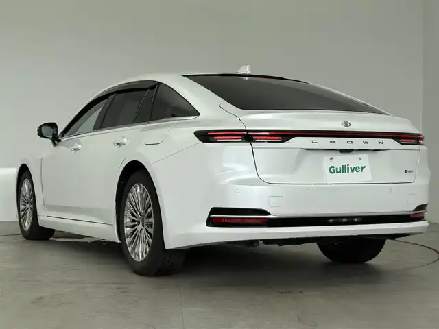 トヨタ クラウン Z 愛知県 2025(令7)年 0.7万km プレシャスホワイトパール トヨタセーフティーセンス/トヨタチームメイト/・アドバンスパーク/純正12.3型ディスプレイナビ/・フルセグTV/・Bluetooth/・Applecarplay/アラウンドビューモニター/ベンチレーション/全席エアシート/全席シートヒーター/革巻きステアリング/ステアリングリモコン/後席サンシェード/デジタルインナーミラー/Qi充電/BSM/AC100V/ワイパーデアイサー/ETC2.0/ステアリングヒーター/HUD