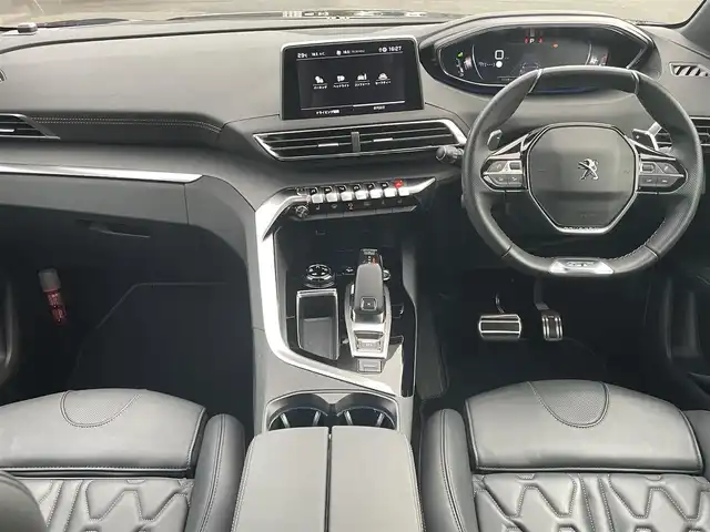 プジョー ３００８ GT ブルー HDi 静岡県 2020(令2)年 1.4万km 黒 ファーストクラスパッケージ/パノラマサンルーフ /ブラックレザーシート シートヒーター /運転席メモリーパワーシート マッサージ/パノラマビューカメラ/OPナビフルセグTV Bluetooth/パワーバックドア /アンビエンスライト/アクティブセーフティブレーキACC/レーンキープ アシスト/ブラインドスポットモニター/ワイヤレス充電/前後ドライブレコーダー/インテリジェントHiビーム/ETC