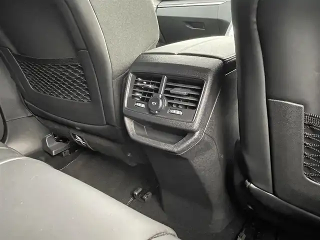 プジョー ３００８ GT ブルー HDi 静岡県 2020(令2)年 1.4万km 黒 ファーストクラスパッケージ/パノラマサンルーフ /ブラックレザーシート シートヒーター /運転席メモリーパワーシート マッサージ/パノラマビューカメラ/OPナビフルセグTV Bluetooth/パワーバックドア /アンビエンスライト/アクティブセーフティブレーキACC/レーンキープ アシスト/ブラインドスポットモニター/ワイヤレス充電/前後ドライブレコーダー/インテリジェントHiビーム/ETC