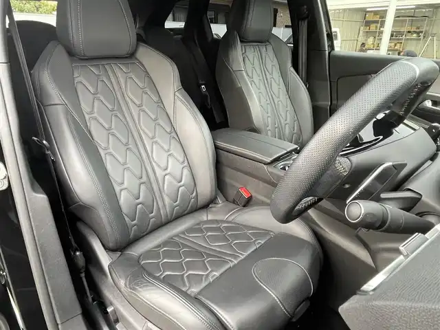 プジョー ３００８ GT ブルー HDi 静岡県 2020(令2)年 1.4万km 黒 ファーストクラスパッケージ/パノラマサンルーフ /ブラックレザーシート シートヒーター /運転席メモリーパワーシート マッサージ/パノラマビューカメラ/OPナビフルセグTV Bluetooth/パワーバックドア /アンビエンスライト/アクティブセーフティブレーキACC/レーンキープ アシスト/ブラインドスポットモニター/ワイヤレス充電/前後ドライブレコーダー/インテリジェントHiビーム/ETC