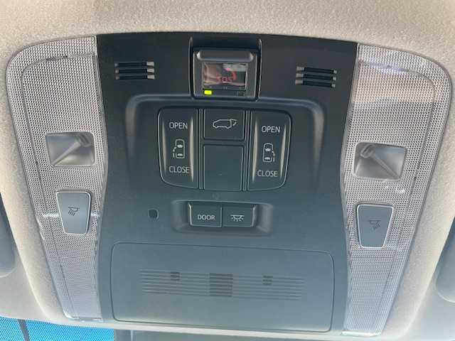 トヨタ アルファードハイブリット SR Cパッケージ 三重県 2022(令4)年 1.5万km ダークレッドマイカメタリック セーフティセンス/・プリクラッシュセーフティ/・レーントレーシングアシスト/・ロードサインアシスト/・アダプティブハイビームアシスト/・全車速追従機能付レーダークルーズコントロール/パーキングサポートブレーキ/JBLプレミアムサウンドシステム/純正13.3型フリップダウンモニター/純正10.5型SDナビ/フルセグTV/【CD/DVD/MSV/Bluetooth/USB/Miracast】/パノラミックビューモニター/ビルトインETC/前後ドライブレコーダー/ステアリングヒーター/AC100V電源/両側パワースライドドア/パワーバックドア/レザーシート/D/N席シートベンチレーション/D/N席シートヒーター/D/N席パワーシート/オートライト/三眼LEDヘッドランプ/LEDフロントフォグランプ/シーケンシャルターンランプ/225/60R17インチ純正AW/プッシュスタート/スマートキー/純正フロアマット