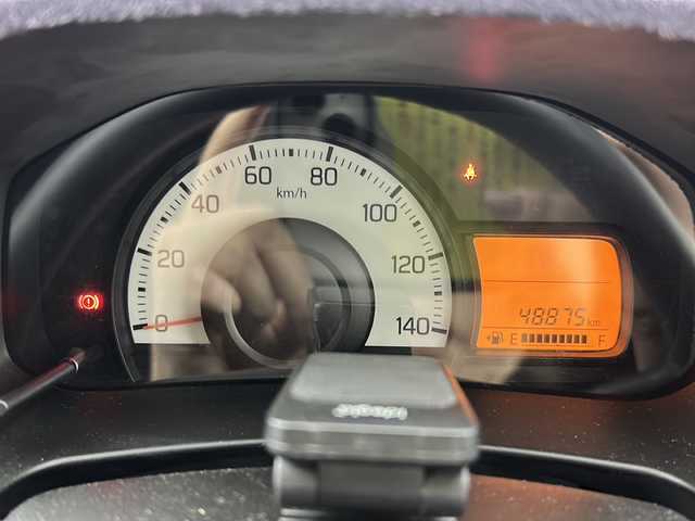 スズキ アルト F 大阪府 2016(平28)年 4.9万km ピュアレッド ワークス仕様/NARDIステアリング/零1000パワーチャンバー/AUTO GAUGE 水温計/PIVOTブースト計/社外タワーバー/D席スイスポ純正シート/社外15インチアルミホイール/【F-Direction/WS-5】/社外車高調/デジタルインナーミラー/パープルスウェードトリム/ラジオ/CD