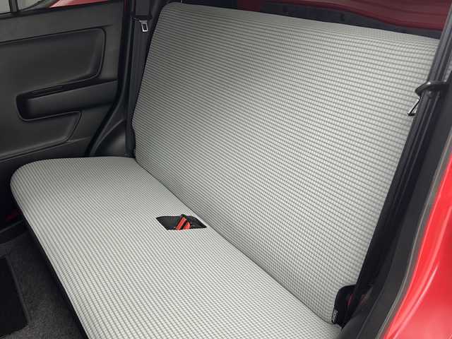 スズキ アルト F 大阪府 2016(平28)年 4.9万km ピュアレッド ワークス仕様/NARDIステアリング/零1000パワーチャンバー/AUTO GAUGE 水温計/PIVOTブースト計/社外タワーバー/D席スイスポ純正シート/社外15インチアルミホイール/【F-Direction/WS-5】/社外車高調/デジタルインナーミラー/パープルスウェードトリム/ラジオ/CD