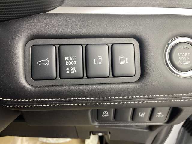 三菱 デリカＤ：５ シャモニー 福島県 2025(令7)年 0.1千km パールⅡ /リアモニター取付パッケージ(25300円)//登録済未使用車//全方位カメラ//４ＷＤ//ALPINE１１型ナビ/CD・DVD・BT・MSV・フルセグTV・HDMI・スマホ連動・USB//ＢＳＭ//両側パワースライドドア//パワーバックドア//シートヒーター//パワーシート//ステアリングヒーター//パドルシフト//オートハイビーム//LEDライト//取扱説明書//保証書