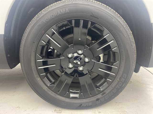 三菱 デリカＤ：５ シャモニー 福島県 2025(令7)年 0.1千km パールⅡ /リアモニター取付パッケージ(25300円)//登録済未使用車//全方位カメラ//４ＷＤ//ALPINE１１型ナビ/CD・DVD・BT・MSV・フルセグTV・HDMI・スマホ連動・USB//ＢＳＭ//両側パワースライドドア//パワーバックドア//シートヒーター//パワーシート//ステアリングヒーター//パドルシフト//オートハイビーム//LEDライト//取扱説明書//保証書