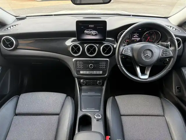 メルセデス・ベンツ ＣＬＡ１８０ Sブレイク AMG スタイル 栃木県 2018(平30)年 5万km ポーラホワイト レーダーセーフティパッケージ/　（ブラインドスポットアシスト、ディスタンスパイロット・ディストロニック、レーンキーピングアシスト、PRE-SAFE）/ＥＴＣ/純正前方ドライブレコーダー/Bluetooth/ACC/キーレスゴー/シートヒーター/前後パークトロニック/バックカメラ/純正メーカーナビ/フットトランクオープナー/純正18インチAW/LEDヘッドライト
