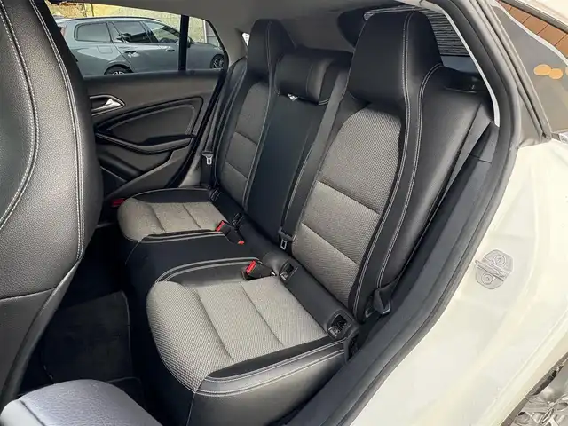 メルセデス・ベンツ ＣＬＡ１８０ Sブレイク AMG スタイル 栃木県 2018(平30)年 5万km ポーラホワイト レーダーセーフティパッケージ/　（ブラインドスポットアシスト、ディスタンスパイロット・ディストロニック、レーンキーピングアシスト、PRE-SAFE）/ＥＴＣ/純正前方ドライブレコーダー/Bluetooth/ACC/キーレスゴー/シートヒーター/前後パークトロニック/バックカメラ/純正メーカーナビ/フットトランクオープナー/純正18インチAW/LEDヘッドライト