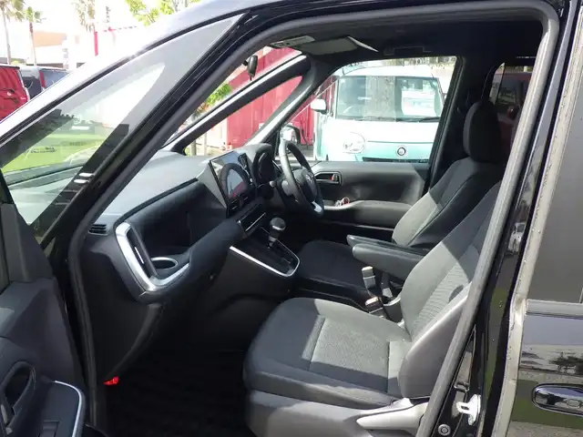 トヨタ ヴォクシー S－G 千葉県 2022(令4)年 5万km アティチュードブラックマイカ Toyota Safety Sense/・プリクラッシュセーフティ/・レーンディパーチャーアラート/・オートハイビーム/・レーダークルーズコントロール/左パワースライドドア/右イージークローザードア/純正メモリーナビ/地デジTV/【DVD/CD再生機能　Bluetooth接続】/バックカメラ/ETC（2.0）/LEDヘッドライト/純正16インチアルミホイル/サイド/カーテンエアバッグ/スマートキー
