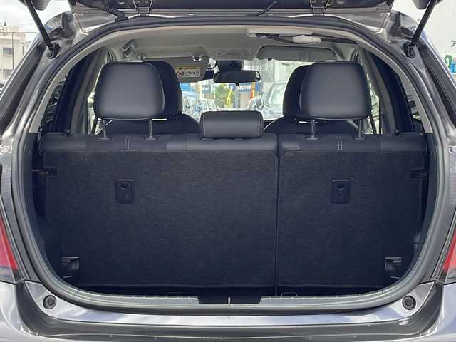 トヨタ ヴィッツ GRスポーツGR 沖縄県 2019(令1)年 3.5万km グレーメタリック 禁煙車/社外ナビ　フルセグＴＶ　Bluetooth DVD再生可/社外前後ドライグレコーダー　/ハーフレザーシート　/ＬＥＤヘッドライト　/オートライト　/オートハイビーム　/ウインカードアミラー/社外ツィーター　/ＥＴＣ　/革巻きステアリング/ステアリングスイッチ　/スマートキー