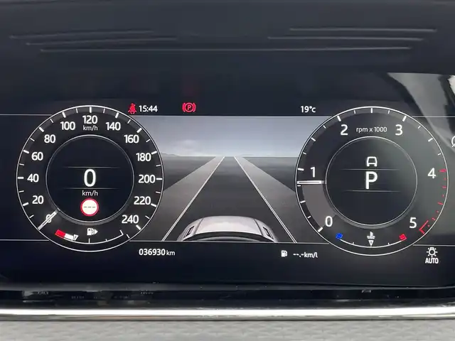 ランドローバー レンジローバーイヴォーク 50th コレクション 東京都 2020(令2)年 3.7万km ユーロンホワイト カラー限定７４台/コントラストルーフ/ドライバーアシストＰ/ブラックエクステリアＰ　/デュアルタッチプロ/360°カメラ/純正２０インチＡＷ　/プレミアムＬＥＤヘッドライト　/ＡＨＢ/黒レザーシート/シートヒーター/ＰＷテールゲート/スマートキー