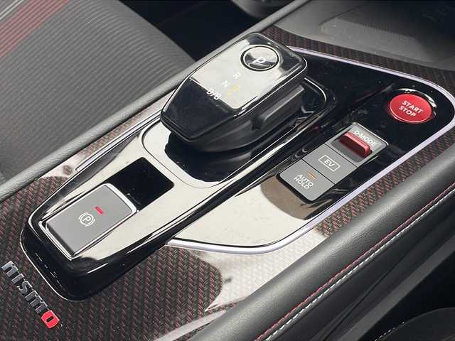 日産 オーラ ニスモ 沖縄県 2021(令3)年 3.7万km スーパーブラック 純正ナビ/（フルセグTV　Bluetooth接続　USB　HDMI）/アラウンドビューモニター/プロパイロット/ETC2.0/ステアリングスイッチ/ハーフレザーシート/シートヒーター/クリアランスソナー/スマートキー/プッシュスタート/純正フロアマット/ドアバイザー/LEDヘッドライト/オートライト