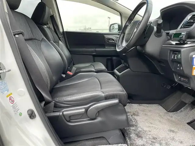 ホンダ オデッセイ アブソルート 鳥取県 2014(平26)年 6.7万km ホワイトオーキッドパール 純正ナビ／ＴＶ／ＤＶＤ／ＣＤ／ＢＴ/バックカメラ・ビルトインＥＴＣ/衝突軽減ブレーキ（CTBA）/クルーズコントロール/両側パワースライド/ＴＥＩＮ車高調/ＲＡＹＳ１９インチアルミ/社外レーダー探知機/社外フロントグリル/ＬＥＤヘットライト/ハーフレザーシート/純正アルミスタットレスセット積/（タイヤ残溝　７分山）/プッシュエンジンスタート/アイドリングストップ/スペアキーｘ１