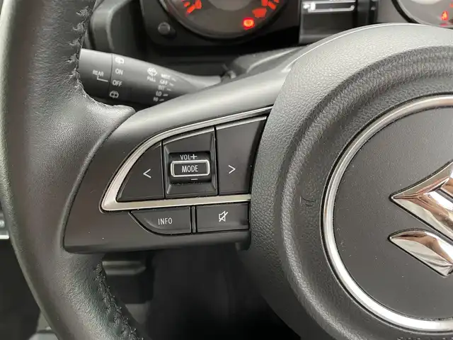 スズキ ジムニー XC 青森県 2018(平30)年 5万km ピュアホワイトP 4WD/社外メモリナビ/社外フルセグTV/AM/FM/CD/BT/USB/フォグランプ/純正フロアマット/純正アルミ/背面タイヤ/ホワイトレタータイヤ/ダウンヒルアシストコントロール/クルーズコントロール/レーンキープアシスト/プリクラッシュ/横滑り防止機能/ヘッドライドウォッシャー/ステアリングスイッチ/センターコンソール/セキュリティアラーム/冬タイヤ積み込み有/オートライト/ドアバイザー/電格ミラー/保証書/取扱説明書