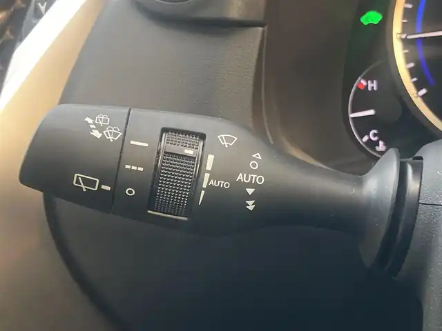 レクサス ＮＸ 300h バージョンL 岡山県 2021(令3)年 4.9万km グラファイトブラックガラスフレーク 純正10.3インチワイドディスプレイナビ/フルセグTV、Bluetooth、CD、DVD、AM、FM/全方位カメラ/3眼LEDヘッドライト/前席パワーシート/前席シートヒーター/前席エアシート/ステアリングヒーター/運転席メモリーシート/ハンズフリーパワーバックドア/パドルシフト/レクサスプレミアムサウンドシステム/ビルトインETC2.0/電動パーキングブレーキ/パーキングサポートブレーキ/レクサスセーフティ＋/・プリクラッシュセーフティ/・レーンディパーチャーアラート/・オートマチックハイビーム/・アダブティブハイビームシステム/・レーダークルーズコントロール/ブラインドスポットモニター/リアクロストラフィックアラート/ロードサインアシスト/スカッフプレート/前後ドライブレコーダー　DC-DR652/黒革シート
