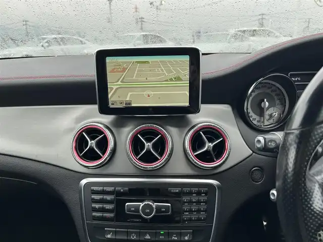 メルセデス・ベンツ ＣＬＡ２５０ 4MATIC 岩手県 2013(平25)年 9.2万km マウンテングレー レザーエクスクルーシブ/サンルーフ/ハーマンカードン /ディストロニックプラス/純正HDDナビ/フルセグTV/パークトロニック/ドラレコ(前)/黒革シート/シートヒーター(D/N)/パワーシート/DSRC/インテリジェントライトシステム