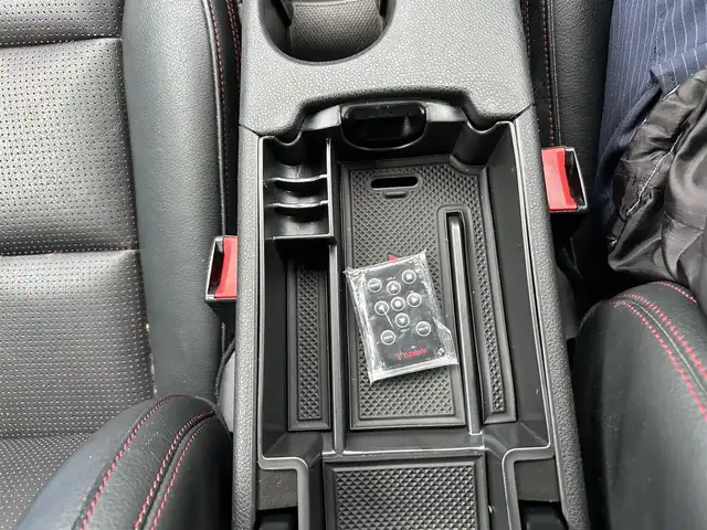 メルセデス・ベンツ ＣＬＡ２５０ 4MATIC 岩手県 2013(平25)年 9.2万km マウンテングレー レザーエクスクルーシブ/サンルーフ/ハーマンカードン /ディストロニックプラス/純正HDDナビ/フルセグTV/パークトロニック/ドラレコ(前)/黒革シート/シートヒーター(D/N)/パワーシート/DSRC/インテリジェントライトシステム