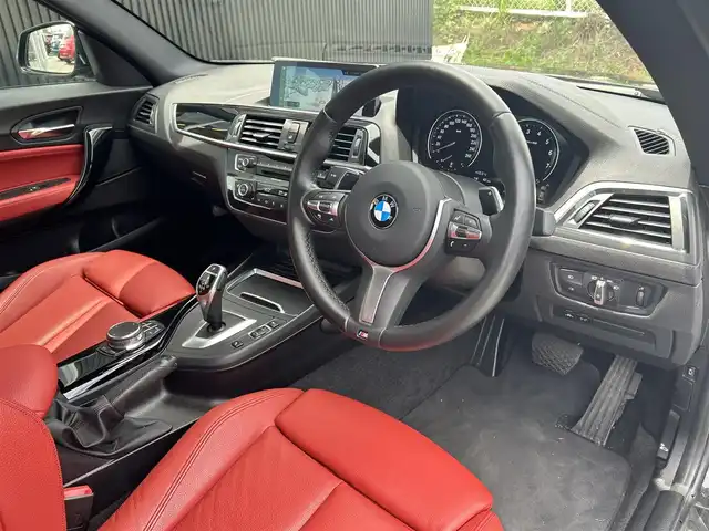 ＢＭＷ ２２０ｉ クーペ Mスポーツ 福岡県 2019(令1)年 2.9万km サファイアブラックP アダプティブクルーズコントロール/赤革シート/前席シートヒーター/純正ナビ/バックカメラ/Bluetooth/前後コーナーセンサー/アダプティブLEDヘッドライト/オートライト/コンフォートアクセス/純正18インチアルミホイール/ミラー一体型ETC/取扱説明書/保証書/スペアキー×1
