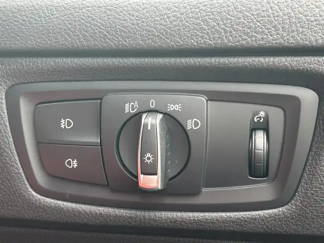 ＢＭＷ ２２０ｉ クーペ Mスポーツ 福岡県 2019(令1)年 2.9万km サファイアブラックP アダプティブクルーズコントロール/赤革シート/前席シートヒーター/純正ナビ/バックカメラ/Bluetooth/前後コーナーセンサー/アダプティブLEDヘッドライト/オートライト/コンフォートアクセス/純正18インチアルミホイール/ミラー一体型ETC/取扱説明書/保証書/スペアキー×1