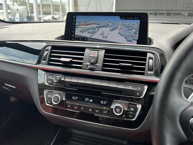 ＢＭＷ ２２０ｉ クーペ Mスポーツ 福岡県 2019(令1)年 2.9万km サファイアブラックP アダプティブクルーズコントロール/赤革シート/前席シートヒーター/純正ナビ/バックカメラ/Bluetooth/前後コーナーセンサー/アダプティブLEDヘッドライト/オートライト/コンフォートアクセス/純正18インチアルミホイール/ミラー一体型ETC/取扱説明書/保証書/スペアキー×1