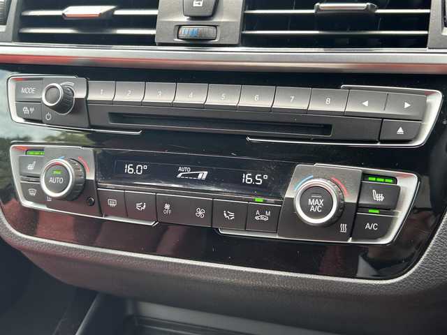 ＢＭＷ ２２０ｉ クーペ Mスポーツ 福岡県 2019(令1)年 2.9万km サファイアブラックP アダプティブクルーズコントロール/赤革シート/前席シートヒーター/純正ナビ/バックカメラ/Bluetooth/前後コーナーセンサー/アダプティブLEDヘッドライト/オートライト/コンフォートアクセス/純正18インチアルミホイール/ミラー一体型ETC/取扱説明書/保証書/スペアキー×1