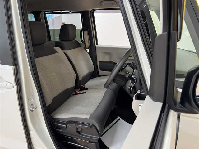 ホンダ Ｎ ＢＯＸ 群馬県 2024(令6)年 0.3万km プラチナホワイトパール ホンダセンシング/・衝突軽減ブレーキ/・車線逸脱警報機能/・オートライトハイビーム/・横滑り防止装置/・アダプティブクルーズコントロール/・クリアランスソナー/純正ディスプレイオーディオ/　AM/FM/BT/ipod/AppleCarPlay/AndroidAuto/バックカメラ/ドライブレコーダー/両側電動スライドドア/LEDオートライト/シートヒーター/ステアリングスイッチ/アイドリングストップ/電動パーキングブレーキ/USB入力端子/HDMI入力端子/前後ドライブレコーダー/W+サイドエアバッグ/カーテンエアバッグ/純正フロアマット/スマートキー/ビルトインETC