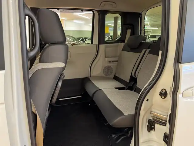 ホンダ Ｎ ＢＯＸ 群馬県 2024(令6)年 0.3万km プラチナホワイトパール ホンダセンシング/・衝突軽減ブレーキ/・車線逸脱警報機能/・オートライトハイビーム/・横滑り防止装置/・アダプティブクルーズコントロール/・クリアランスソナー/純正ディスプレイオーディオ/　AM/FM/BT/ipod/AppleCarPlay/AndroidAuto/バックカメラ/ドライブレコーダー/両側電動スライドドア/LEDオートライト/シートヒーター/ステアリングスイッチ/アイドリングストップ/電動パーキングブレーキ/USB入力端子/HDMI入力端子/前後ドライブレコーダー/W+サイドエアバッグ/カーテンエアバッグ/純正フロアマット/スマートキー/ビルトインETC