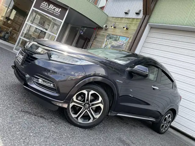 ホンダ ヴェゼル ハイブリッド Z ホンダセンシング 福島県 2020(令2)年 7万km ルーセブラックM SDナビ/バックカメラ/フルセグTV/LEDヘッドライト/ルーフレール/ハーフレザーシート/前席シートヒーター/ETC/レーダークルーズコントロール/コンフォートビューパッケージ